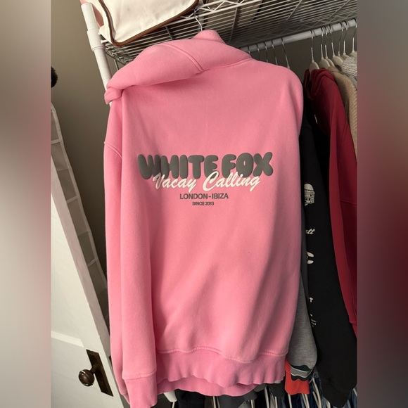 White Fox Vacay Calling Oversized Hoodie in Pink - Picture 2 of 3